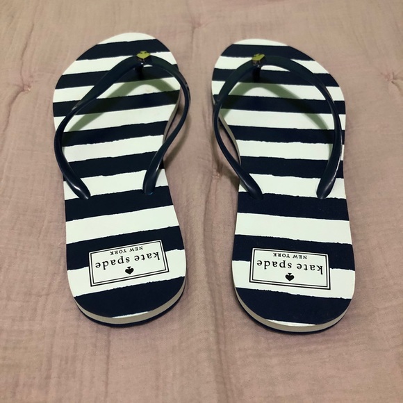 Kate Spade Flip Flops - Picture 3 of 3
